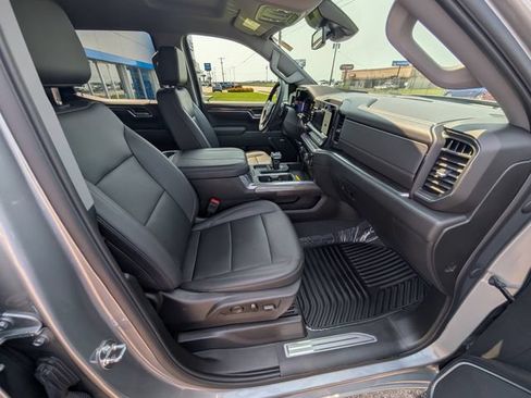 Used 2023 Chevrolet Silverado 1500 LTZ w/ LPO, Dark Essentials Package AWD/4WD image 4
