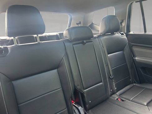 Used 2023 Volkswagen Atlas SE AWD/4WD image 18