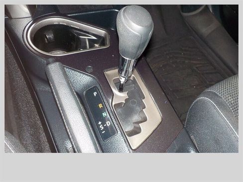 Used 2018 Toyota RAV4 XLE image 31