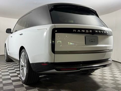 New 2026 Land Rover Range Rover Long Wheelbase SE AWD/4WD image 4