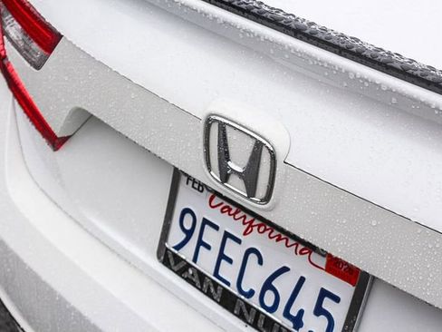 Used 2022 Honda Accord Sport image 9