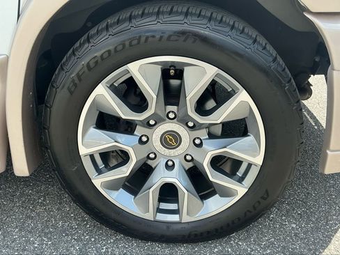 Used 2022 Chevrolet Express 2500 w/ Enhanced Convenience Package image 15