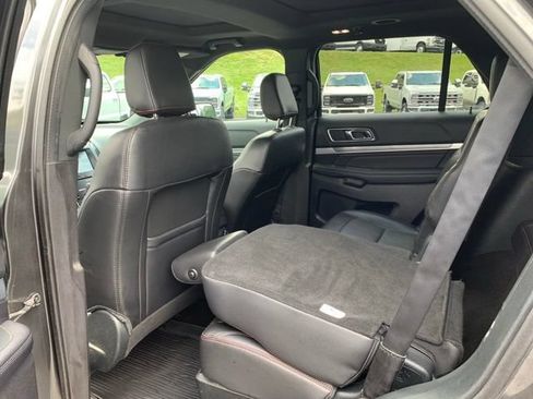 Used 2018 Ford Explorer Sport w/ Equipment Group 401A AWD/4WD image 19