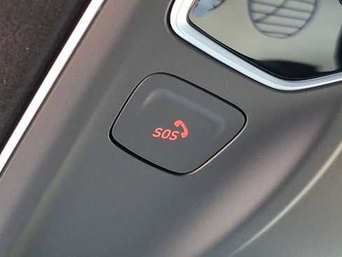 Used 2025 Lotus Emira image 27