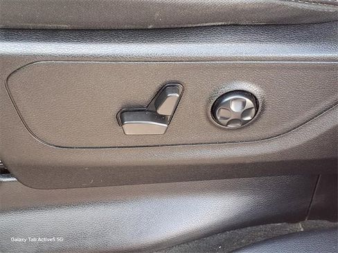 Used 2021 RAM 1500 Big Horn image 23