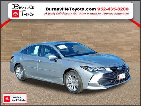 Certified 2022 Toyota Avalon XLE image 1