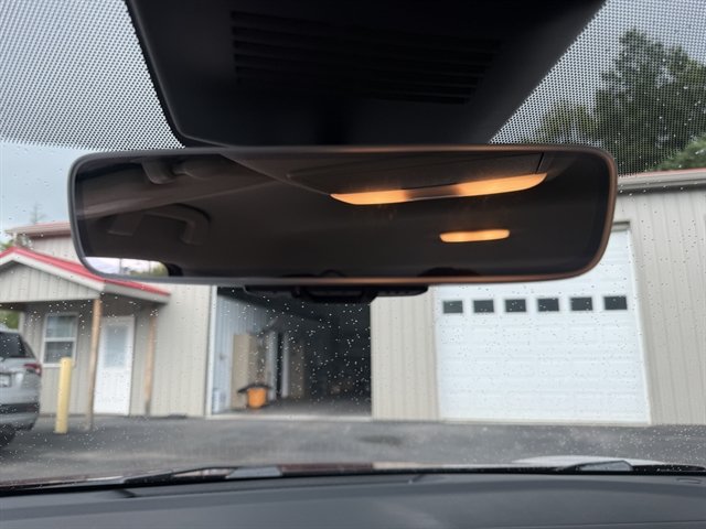 Used 2020 Nissan Sentra SV w/ Electronics Package FWD image 16