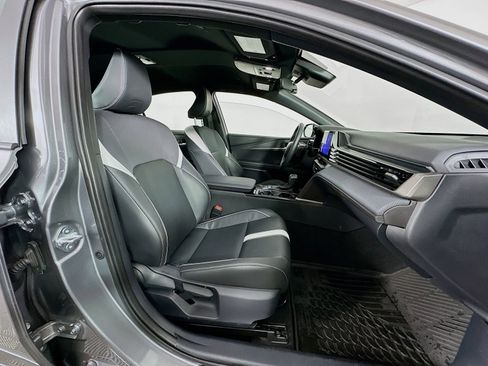 Certified 2025 Toyota Camry SE AWD/4WD image 27