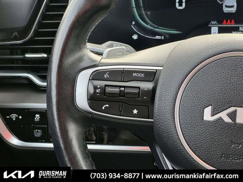Used 2023 Kia Sportage EX image 17
