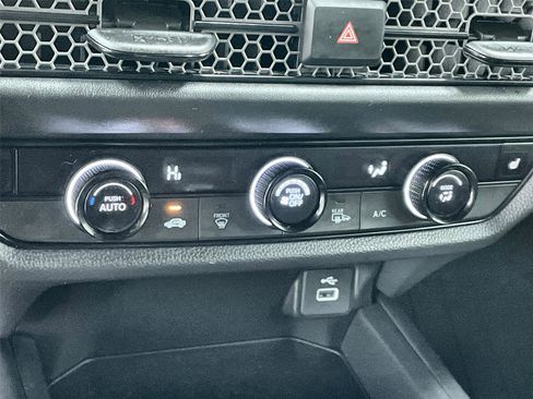 Certified 2024 Honda HR-V Sport image 26