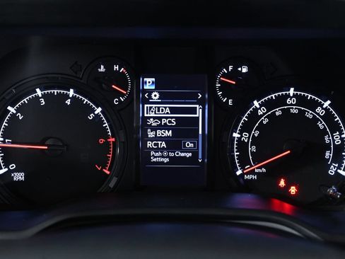 Certified 2023 Toyota 4Runner SR5 AWD/4WD image 16