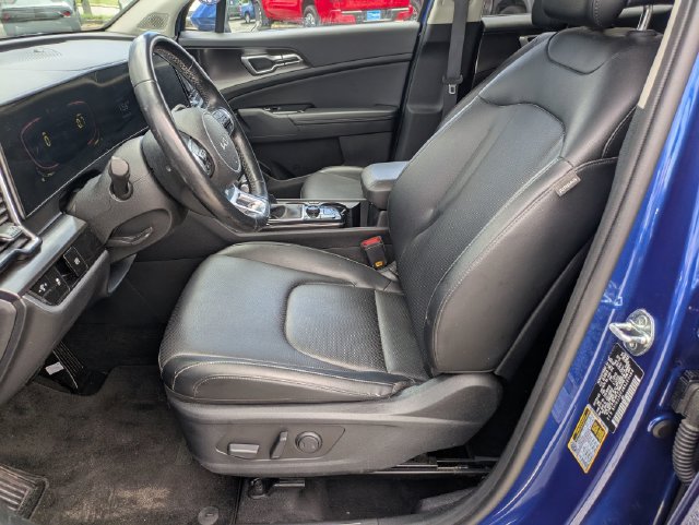 Used 2024 Kia Sportage EX FWD image 14