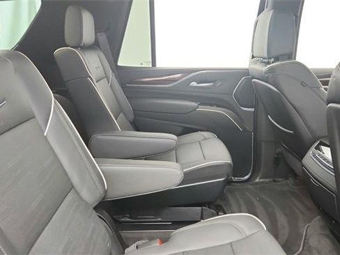 Certified 2024 Cadillac Escalade Premium Luxury image 22