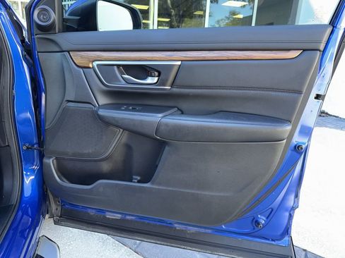 Used 2020 Honda CR-V Touring image 17