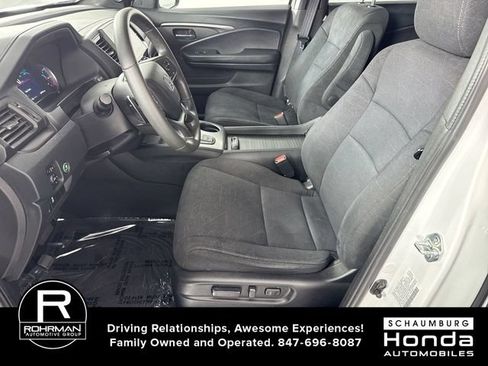 Used 2022 Honda Pilot Sport image 4