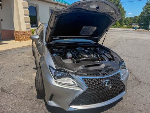 Used 2016 Lexus RC 200t RWD image 17