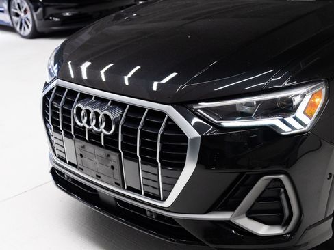 Used 2021 Audi Q3 2.0T Premium Plus AWD/4WD image 32