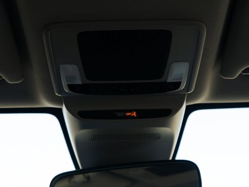 Certified 2026 Honda HR-V LX image 37