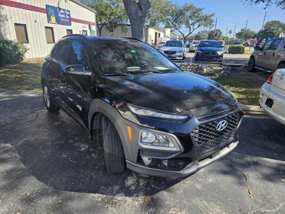 Used 2018 Hyundai Kona SEL w/ SEL Tech Package 02