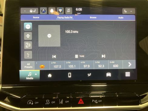 Used 2025 Jeep Compass Limited image 20