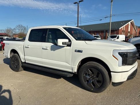 New 2025 Ford F150 Lightning Lariat w/ Max Trailer Tow Package AWD/4WD image 11