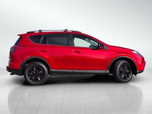 Used 2016 Toyota RAV4 LE image 3