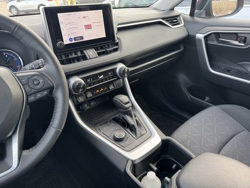 Used 2024 Toyota RAV4 XLE image 9