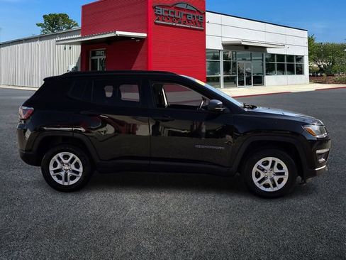 Used 2018 Jeep Compass Sport image 6