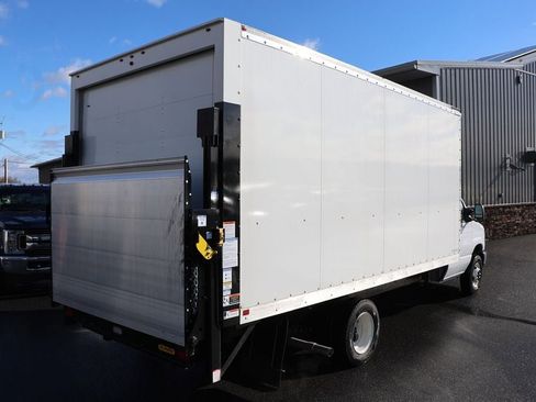New 2025 Ford E-450 and Econoline 450 Super Duty w/ Power Equipment Group RWD image 8