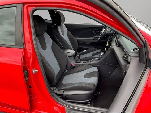 Used 2019 Hyundai Veloster 2.0 FWD image 25
