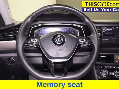Used 2020 Volkswagen Jetta SEL Premium FWD image 18