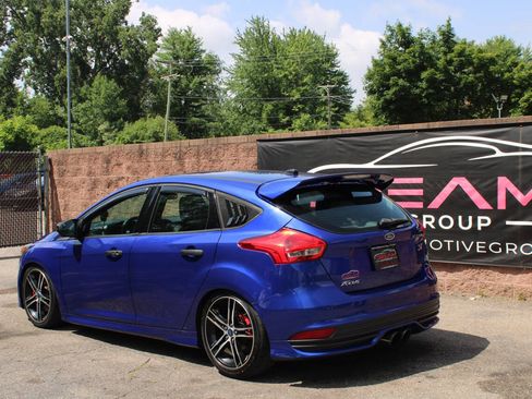 Used 2015 Ford Focus ST w/ Equipment Group 401A FWD image 3