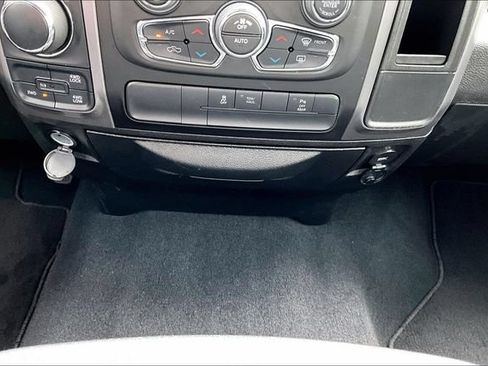 Used 2022 RAM 1500 Classic Warlock w/ Electronics Group AWD/4WD image 18
