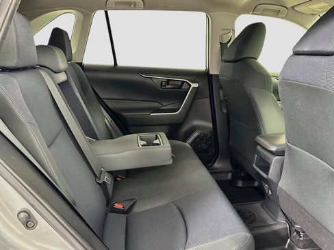 Used 2019 Toyota RAV4 LE w/ All Weather Liner Package AWD/4WD image 24