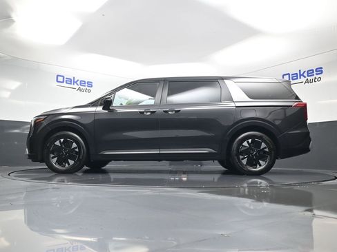 Certified 2025 Kia Carnival LXS image 41