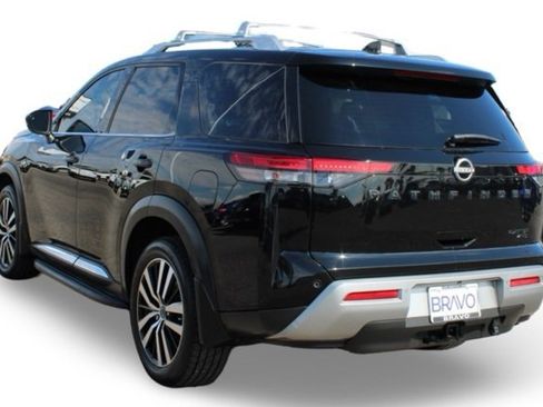 Used 2023 Nissan Pathfinder Platinum w/ Lighting Package (N93) image 7