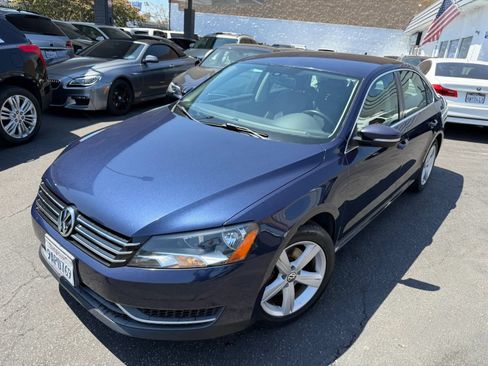 Used 2012 Volkswagen Passat 2.5 SE FWD image 2