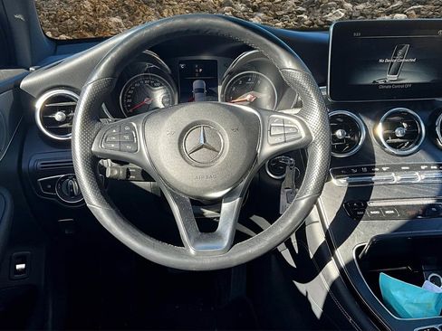 Used 2019 Mercedes-Benz GLC 300 GLC 300 w/ Multimedia Package image 5