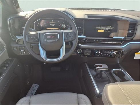 New 2026 GMC Sierra 1500 SLT w/ SLT Premium Package image 4