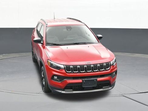 Used 2025 Jeep Compass Latitude w/ Altitude Special Edition AWD/4WD image 64