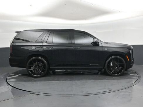 Used 2025 Cadillac Escalade Sport w/ Touring Package AWD/4WD image 2