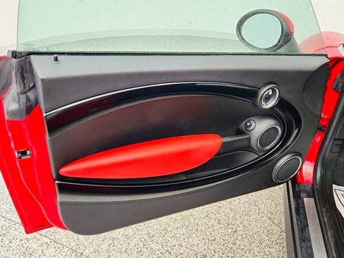 Used 2015 MINI Cooper Roadster FWD image 11