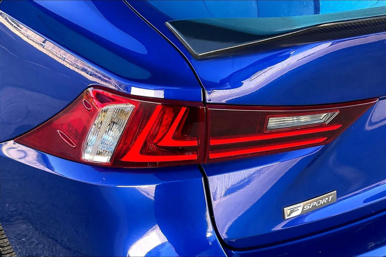 Used 2016 Lexus IS 200t RWD image 28