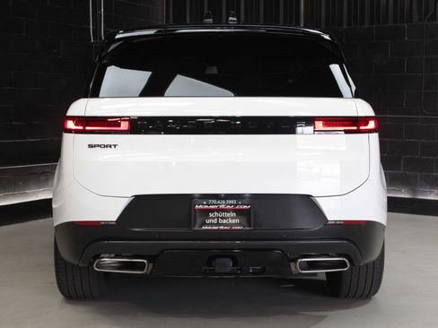 Used 2025 Land Rover Range Rover Sport SE AWD/4WD image 13