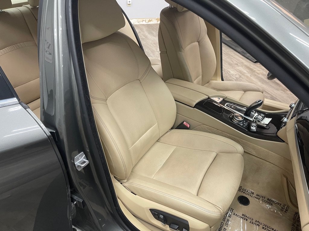 Used 2014 BMW 528i Sedan RWD image 18