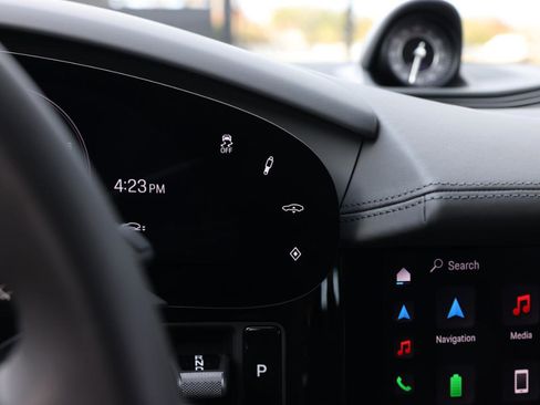 Used 2023 Porsche Taycan 4S image 33