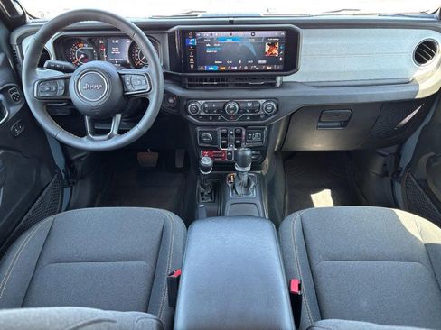 Used 2024 Jeep Wrangler Unlimited Sport AWD/4WD image 11
