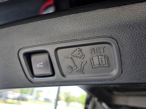 Used 2020 Ford Expedition Max Limited image 13