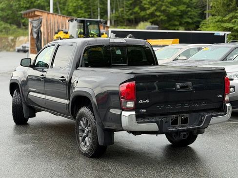 Certified 2023 Toyota Tacoma SR5 AWD/4WD image 3