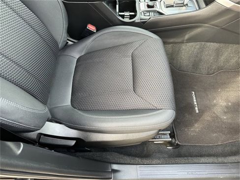 Used 2021 Subaru Forester Premium image 14